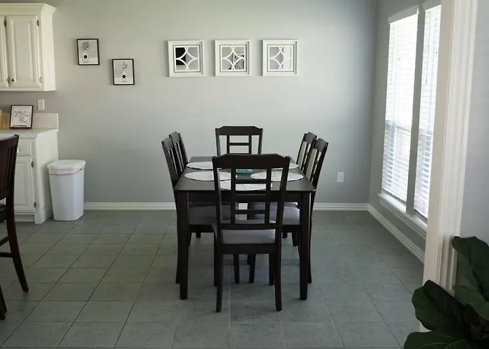 Walking Distance To Coler Mtn Bike - 3Br 2Ba